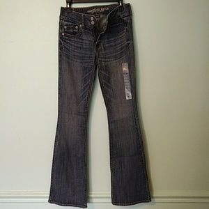 AE Artist Jeans
